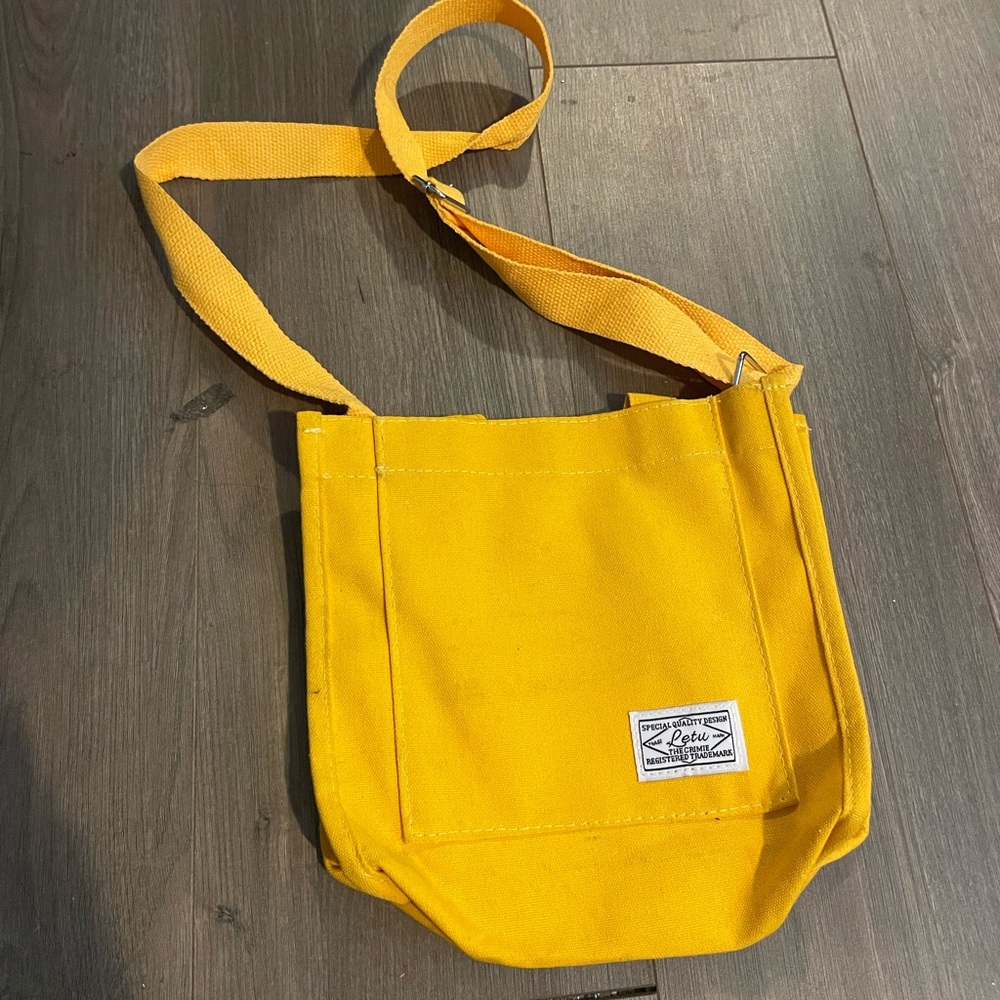 YELLOW TOTE BAG